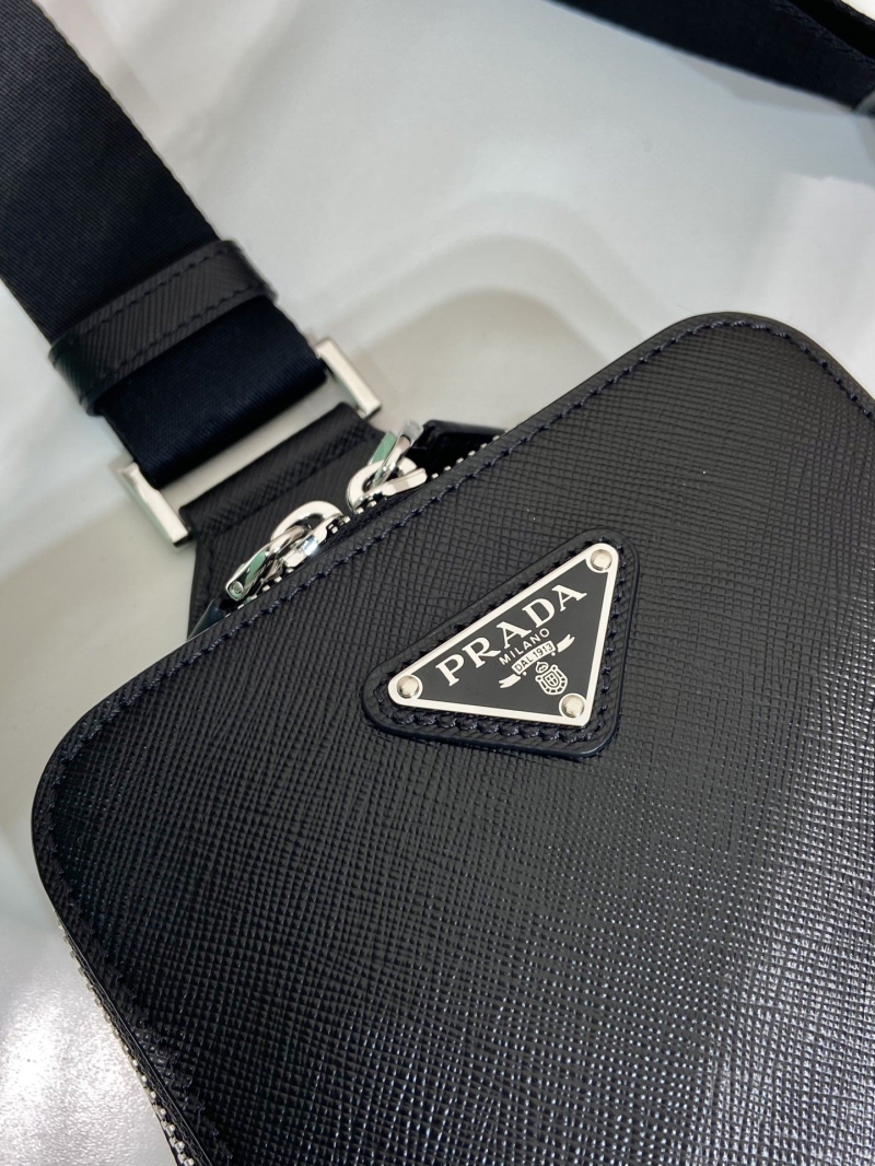 Pra*a waist chest packs